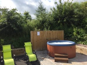 Hot tub holidays in the Peak District